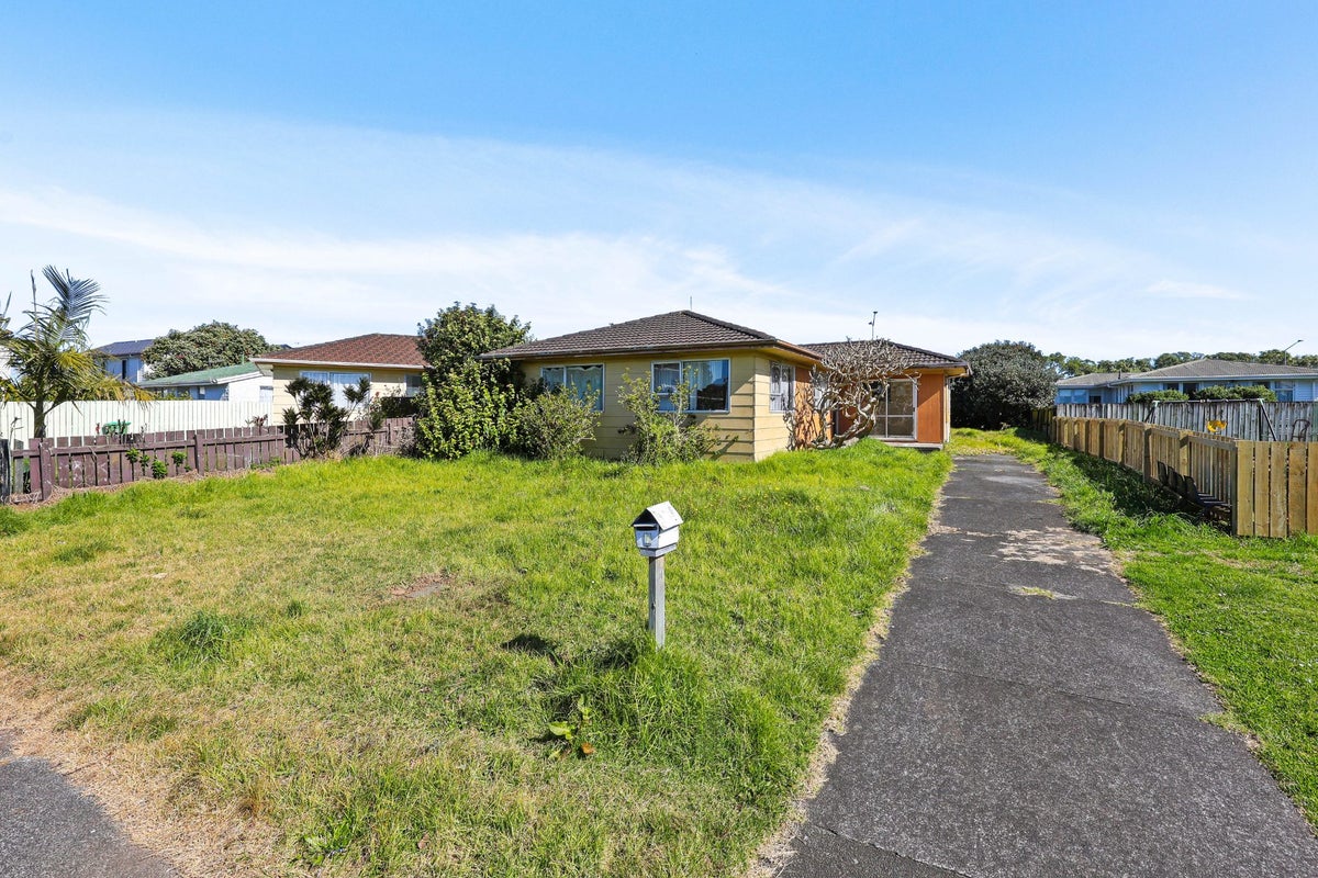 7 Ashmore Place, Favona, Auckland - Carousel 1