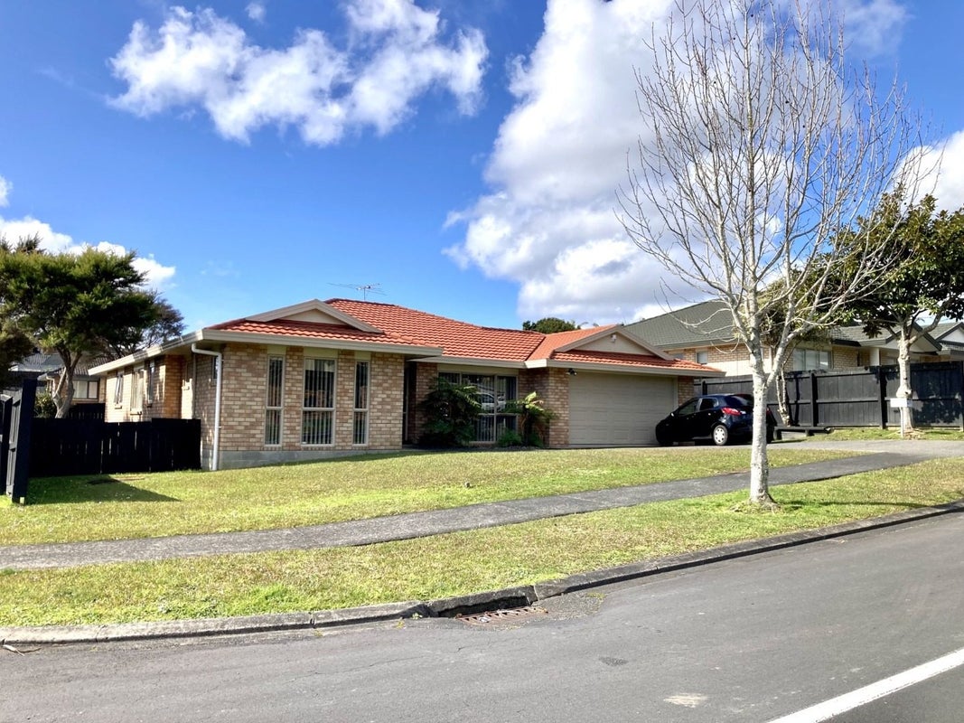 41 Roy Maloney Drive, Henderson, Auckland - Carousel 2