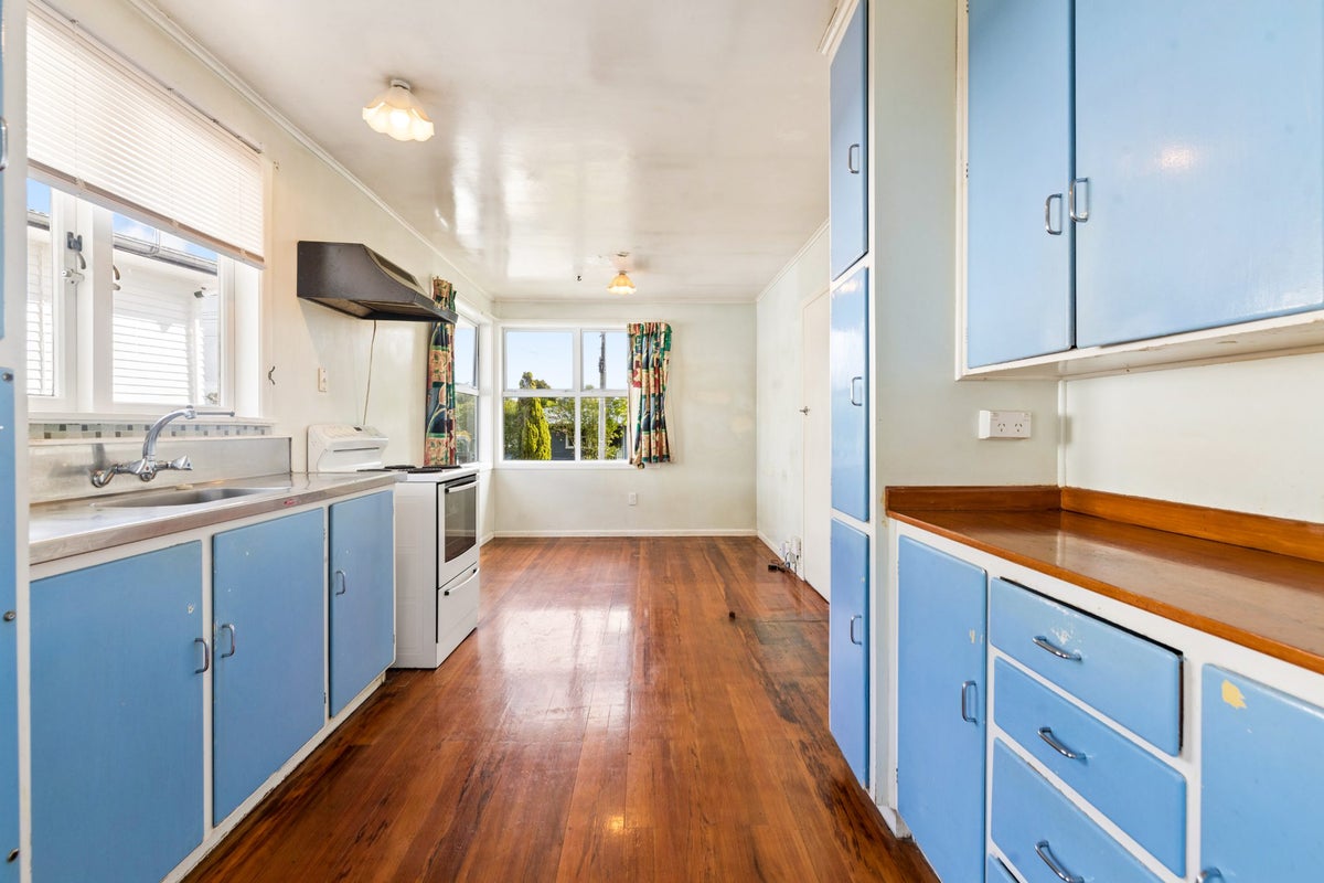 11 Pitcairn Place, Avondale, Auckland - Carousel 2