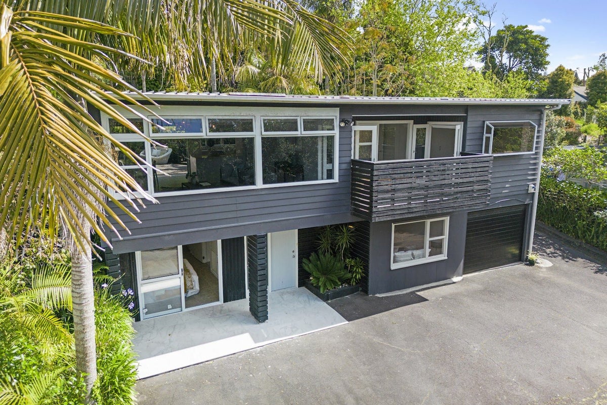 9 Berne Place, Birkenhead, North Shore City - Carousel 1