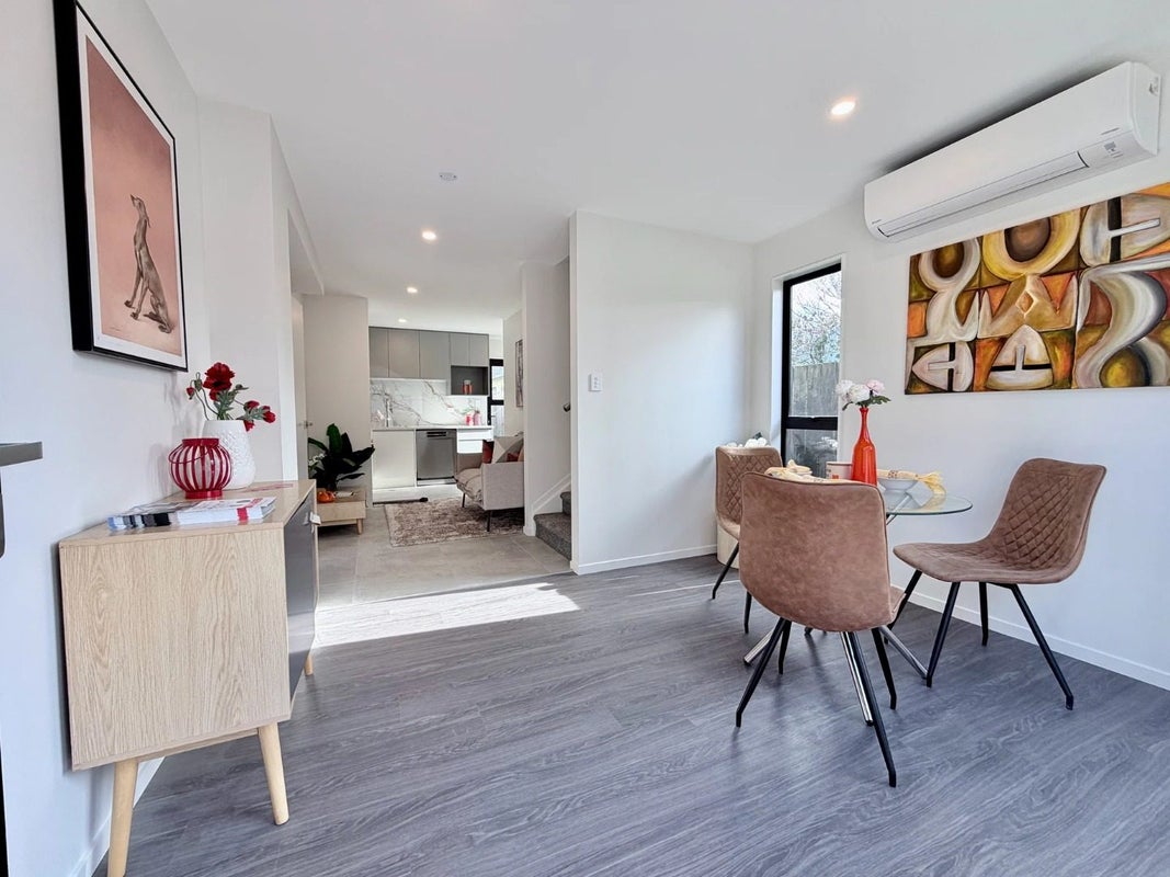 5/27 Taikata Road, Te Atatu Peninsula, Auckland - Carousel 2