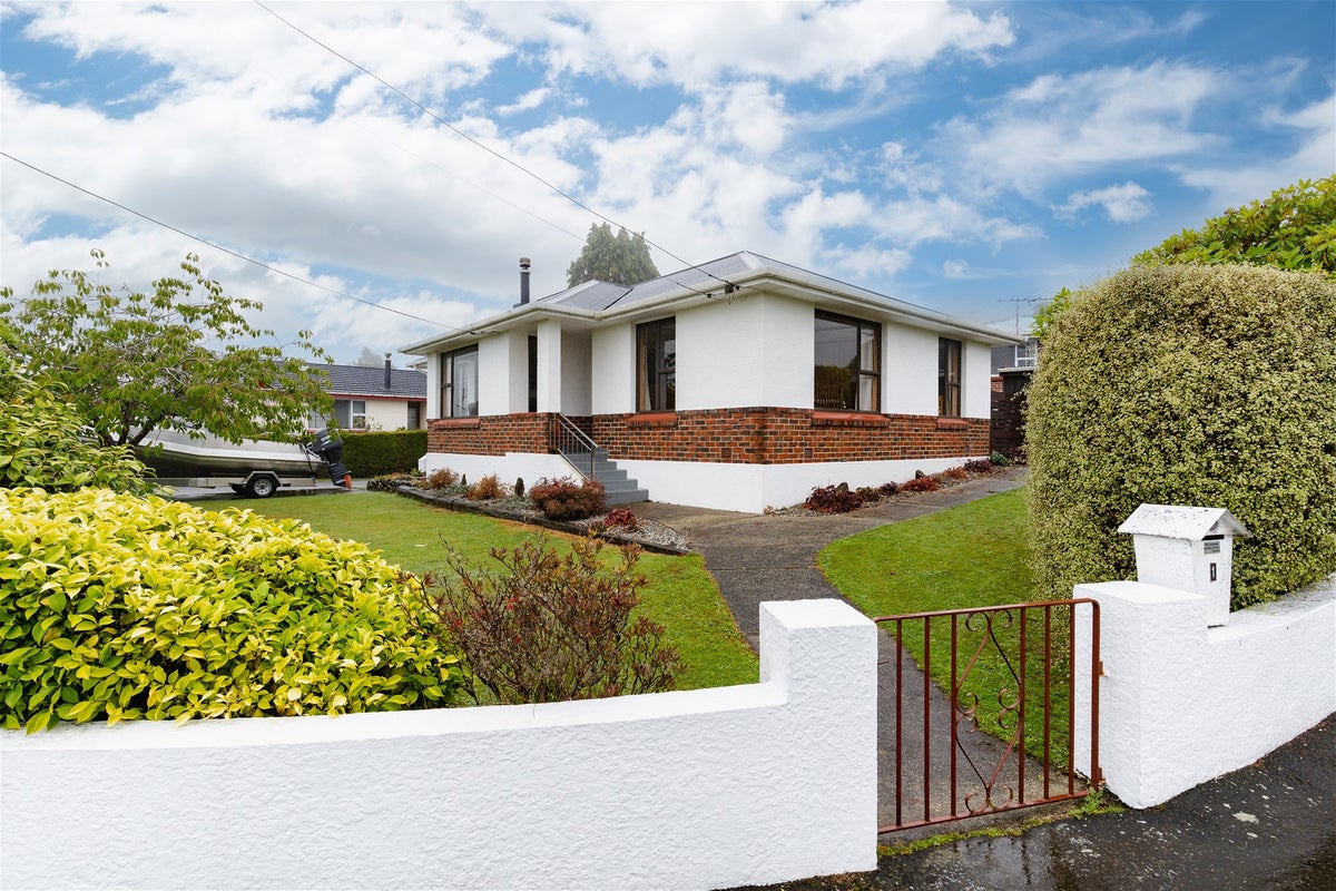 1 Spiers Road, Halfway Bush, Dunedin - Carousel 2