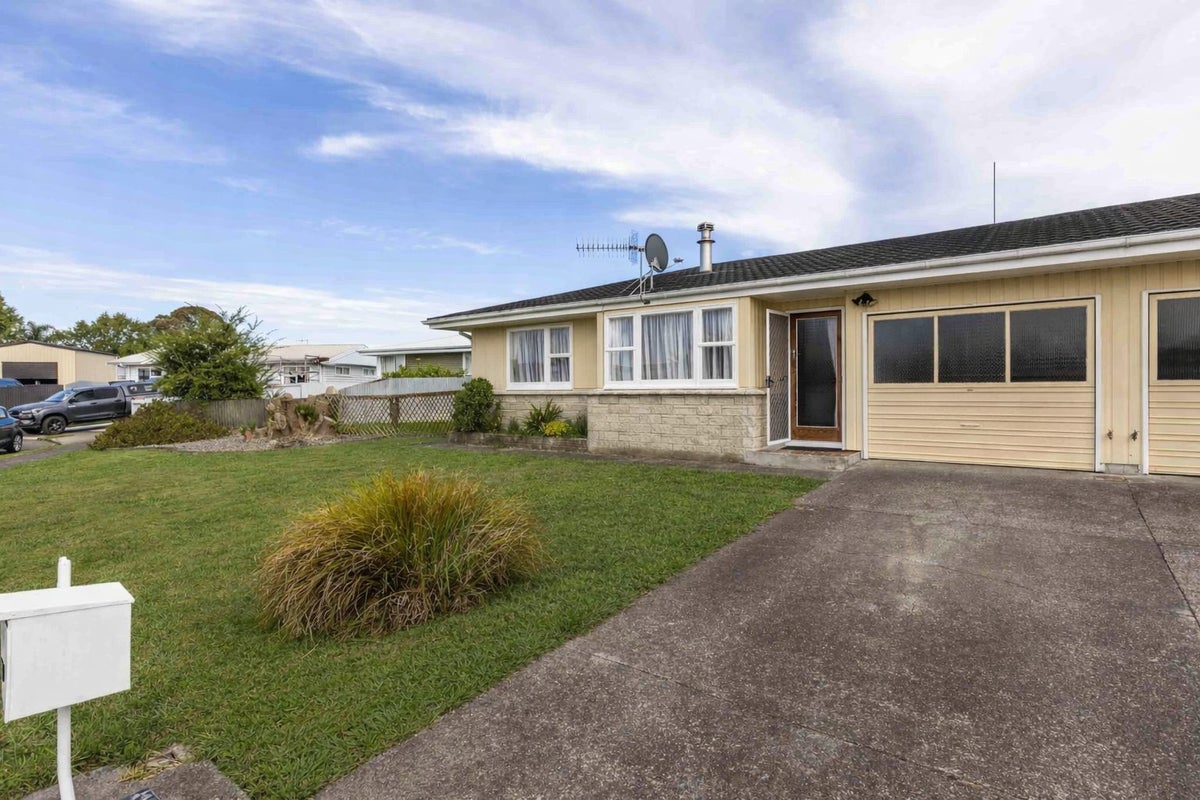 16 Shearer Place, Pirimai, Napier - Carousel 2