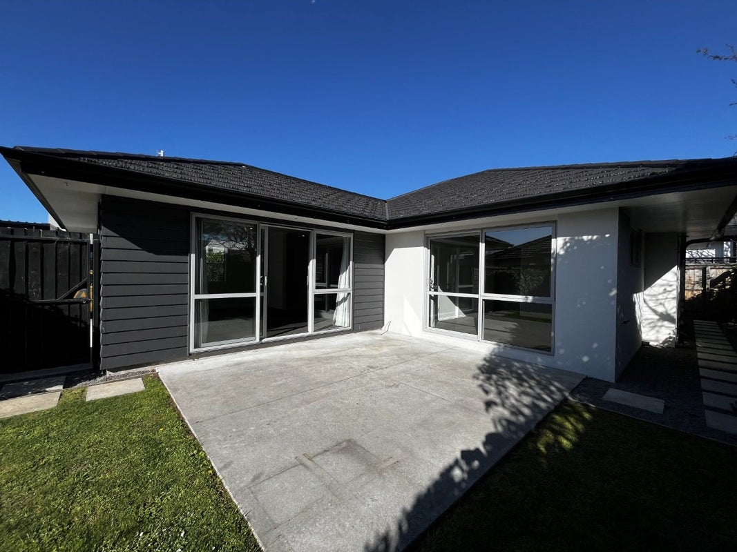 48 Berwick Street, St Albans, Christchurch - Carousel 1