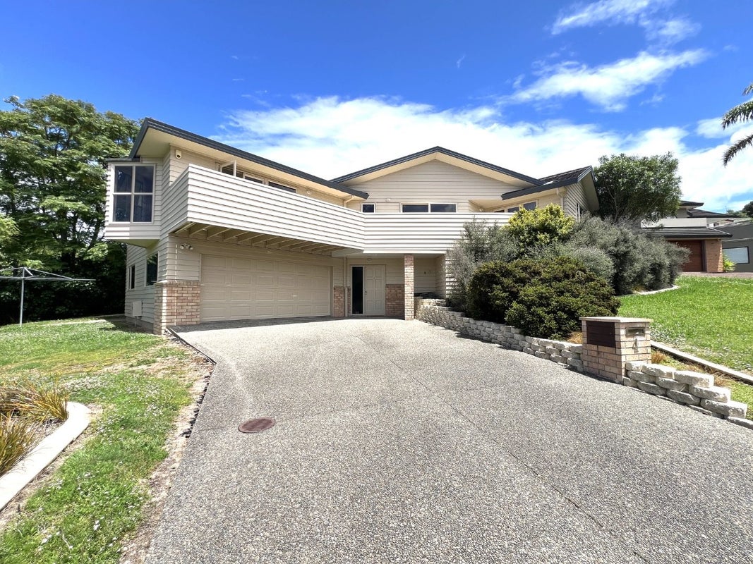 4 Nottingham Place, Northcross, Auckland - Carousel 1