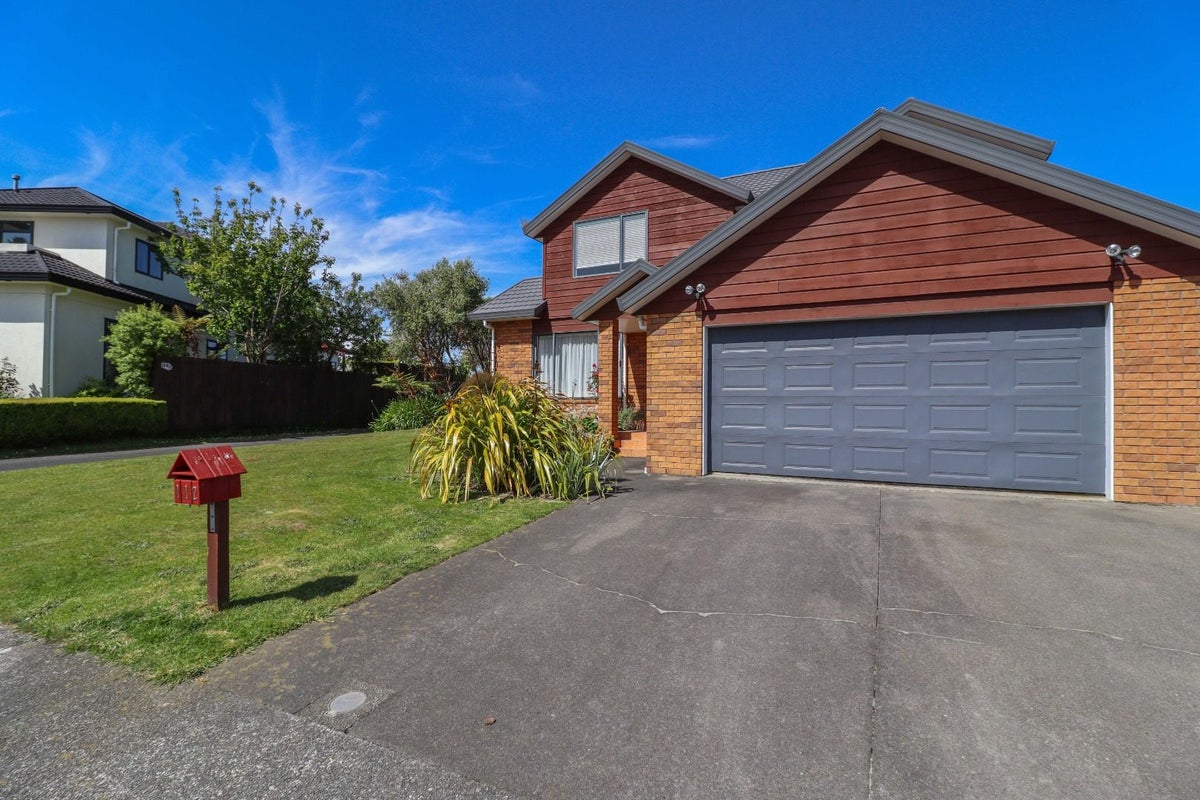 112 Redvers Drive, Belmont, Lower Hutt - Carousel 14