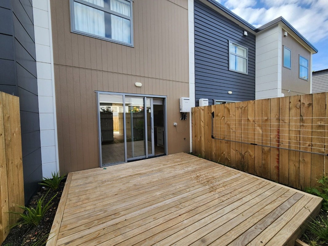 6B Russell Street, Waterloo, Lower Hutt - Carousel 14