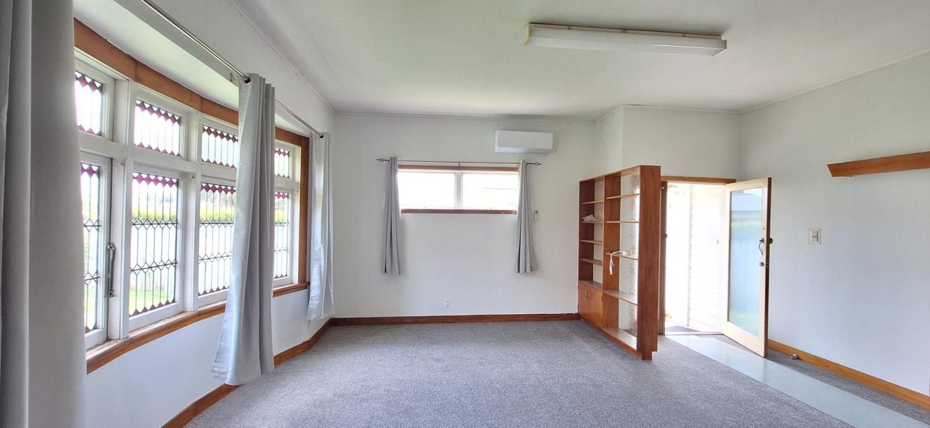 27 Brixton Road, Mount Eden, Auckland - Carousel 2