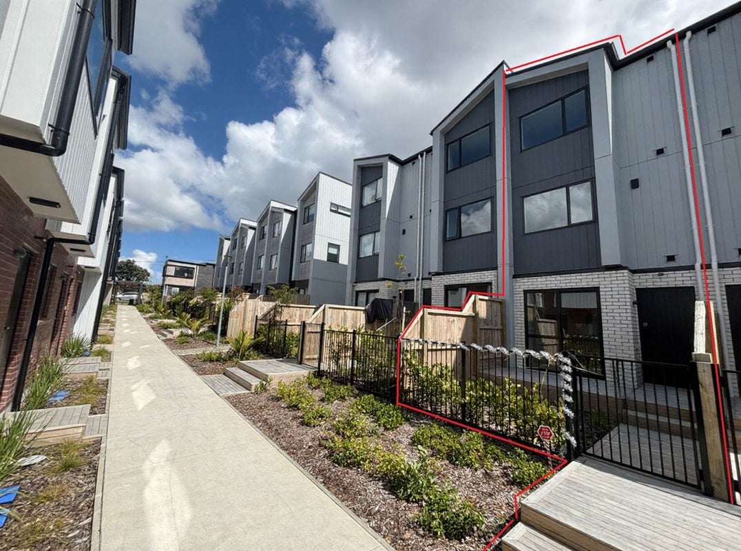 19 Paetai Lane, Te Atatū Peninsula, Auckland - Carousel 2