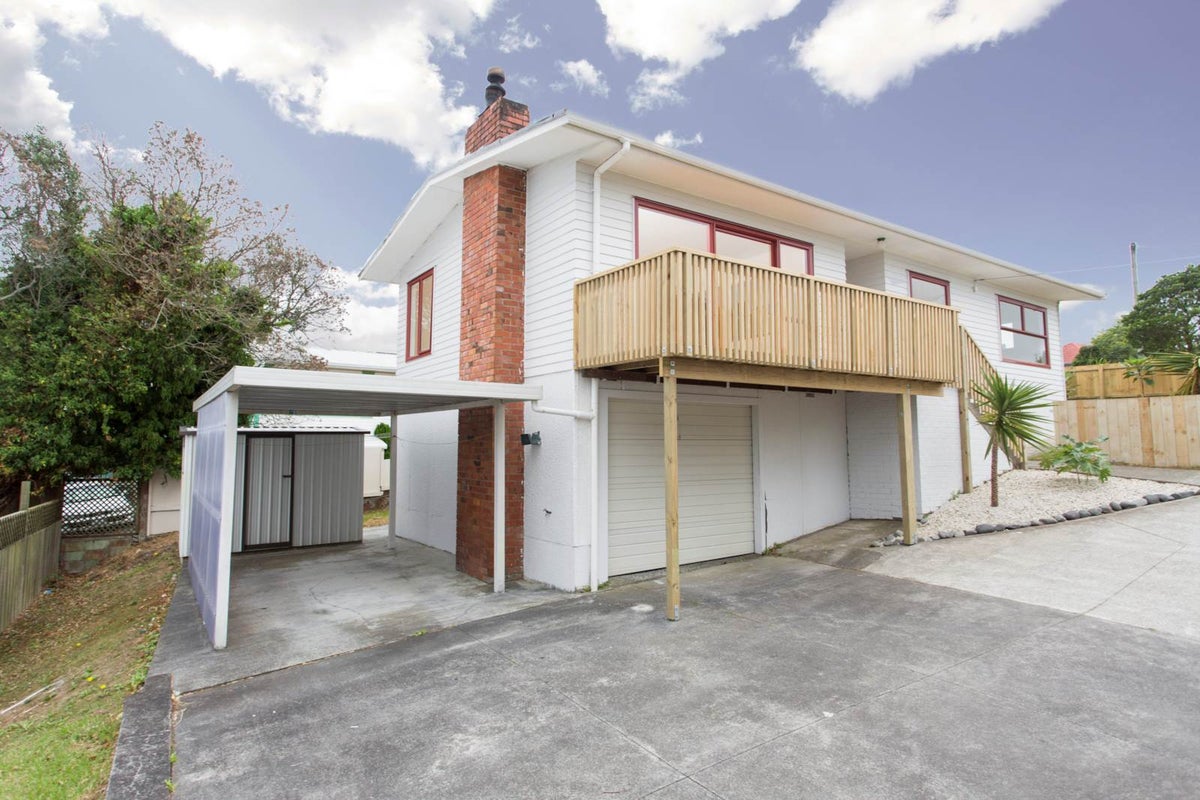 1/594 East Coast Road, Pinehill, Auckland - Carousel 1