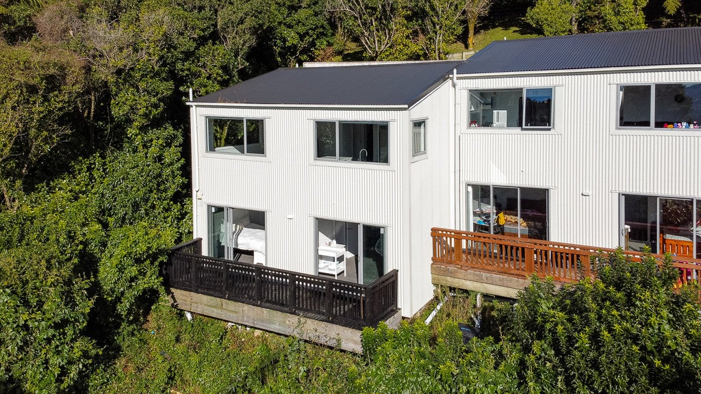 21B Kilsyth Street, Karori, Wellington - Carousel 1