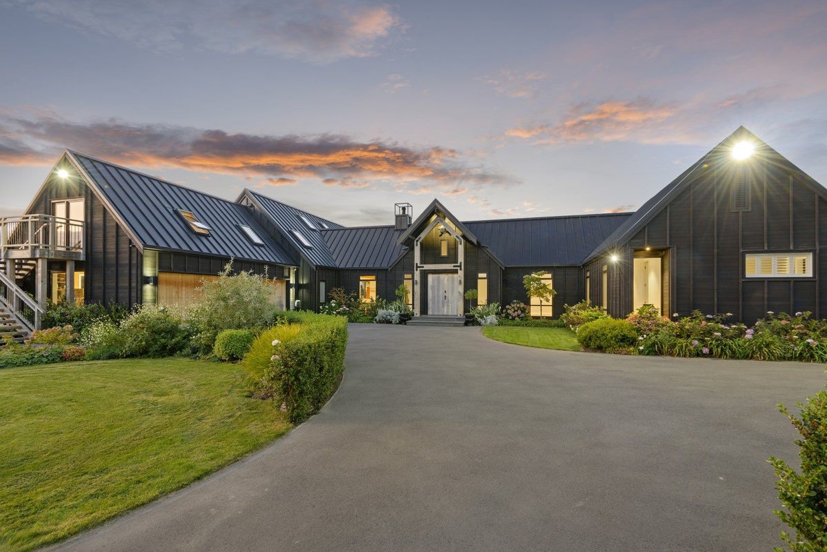 93 Cossars Road, Christchurch - Carousel 1