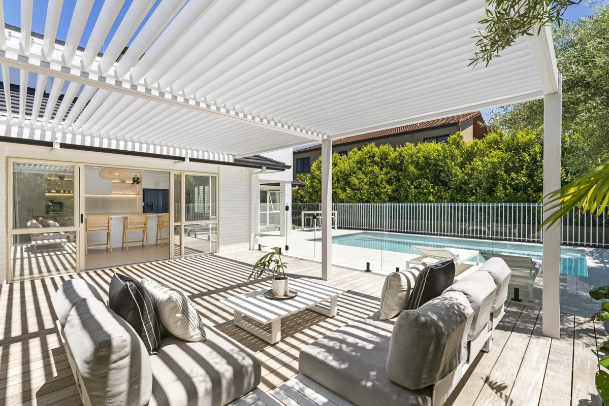 4 Bermuda Drive, Papamoa Beach, Papamoa - Carousel 1