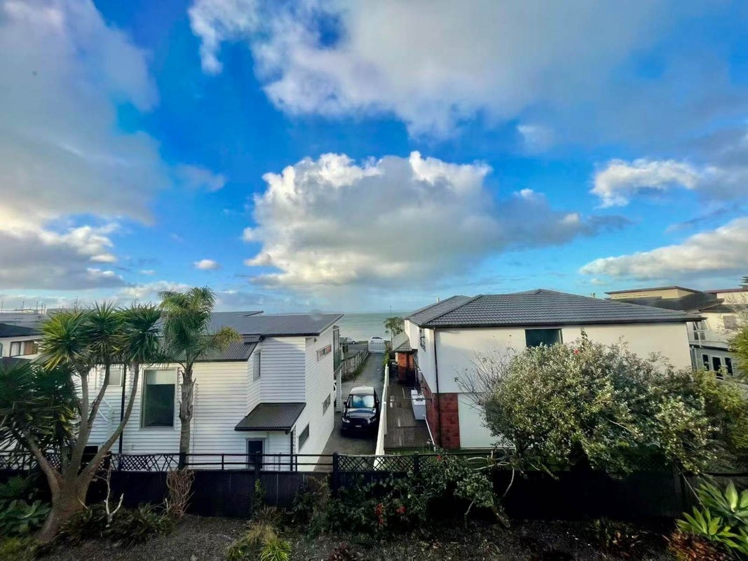 14 Rogers Avenue, Eastern Beach, Auckland - Carousel 20