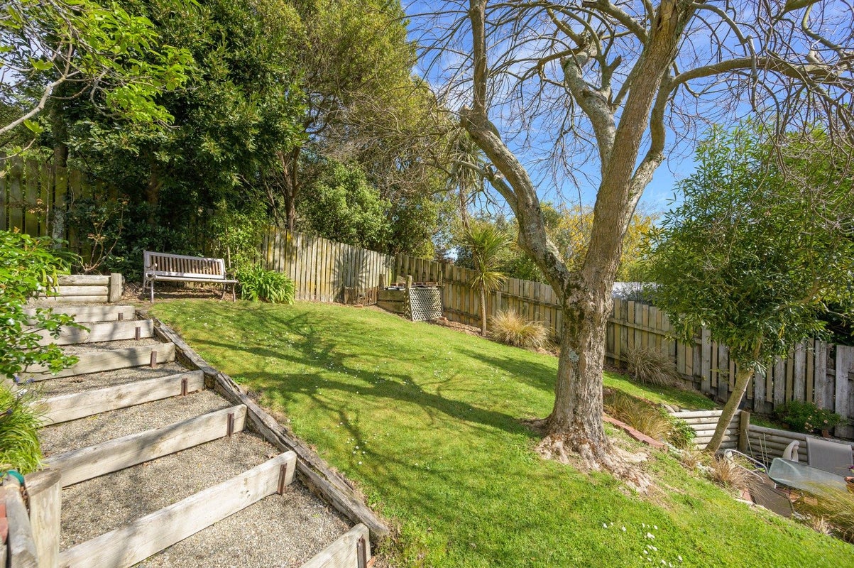 14 Naumai Street, Atawhai, Nelson - Carousel 25