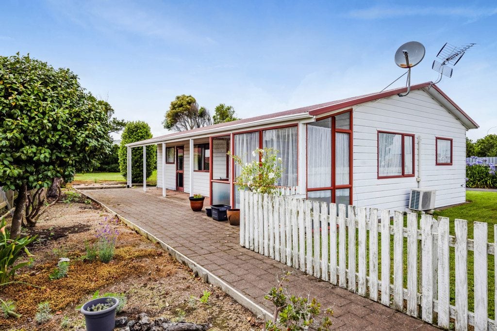200 Waihi Road, Hawera - Carousel 1