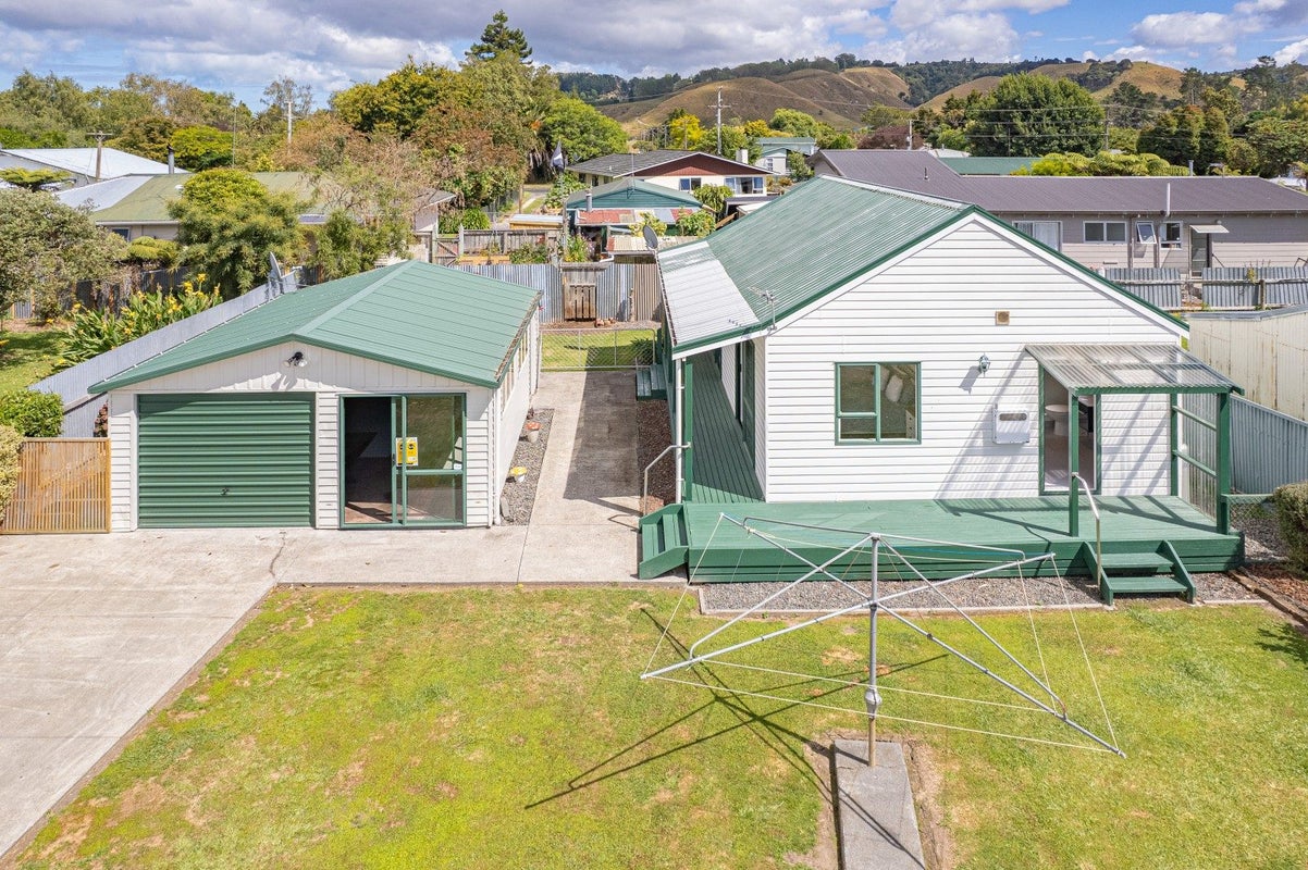 13 Madras Street, Aramoho, Whanganui - Carousel 2