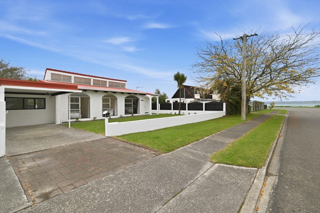 74 Robinson Avenue, Holdens Bay, Rotorua - Carousel 1