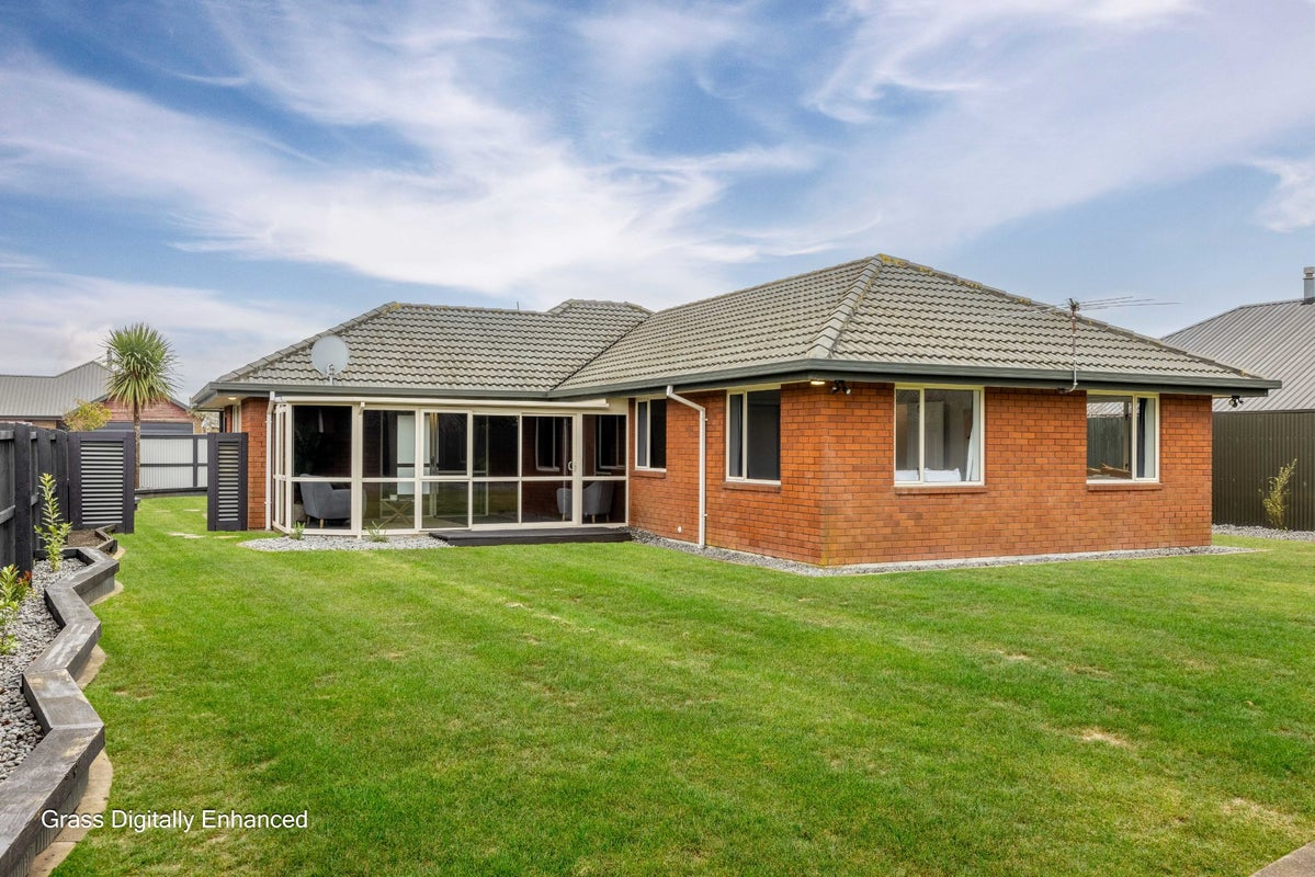 33 Surfers Place, North New Brighton, Christchurch - Carousel 1