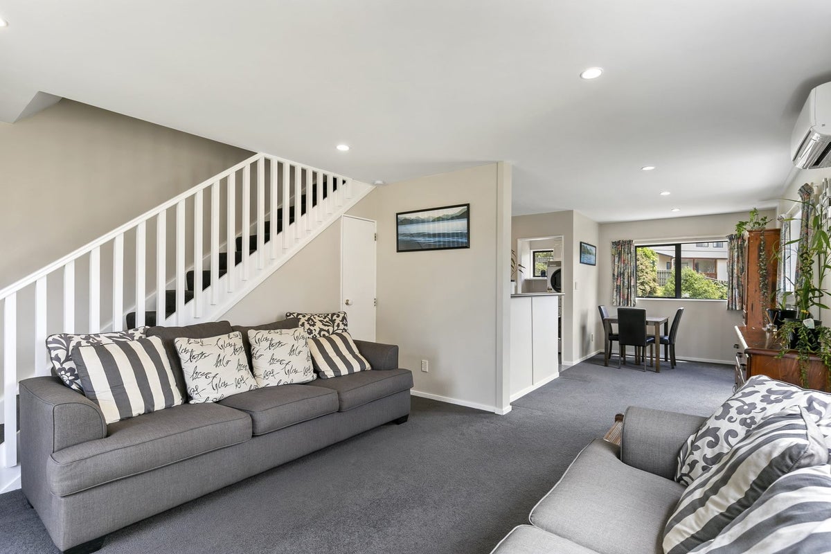 1/11 Marjory Close, Broadmeadows, Wellington - Carousel 2