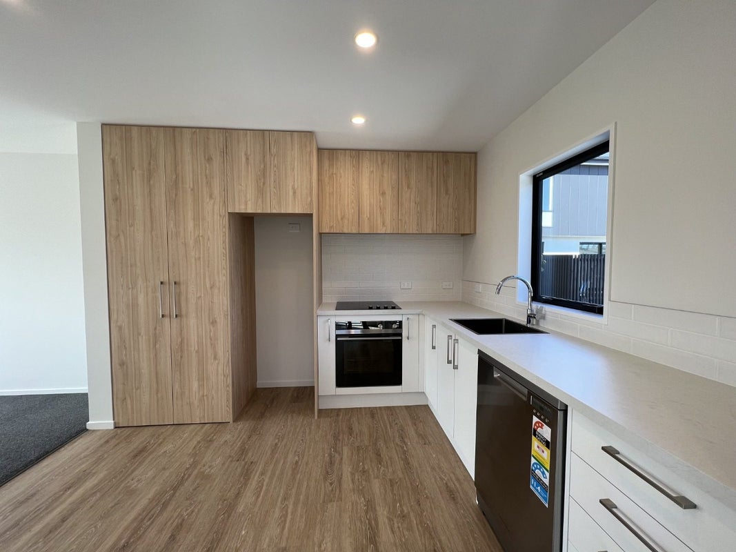 4/29 Wrights Road, Addington, Christchurch - Carousel 2