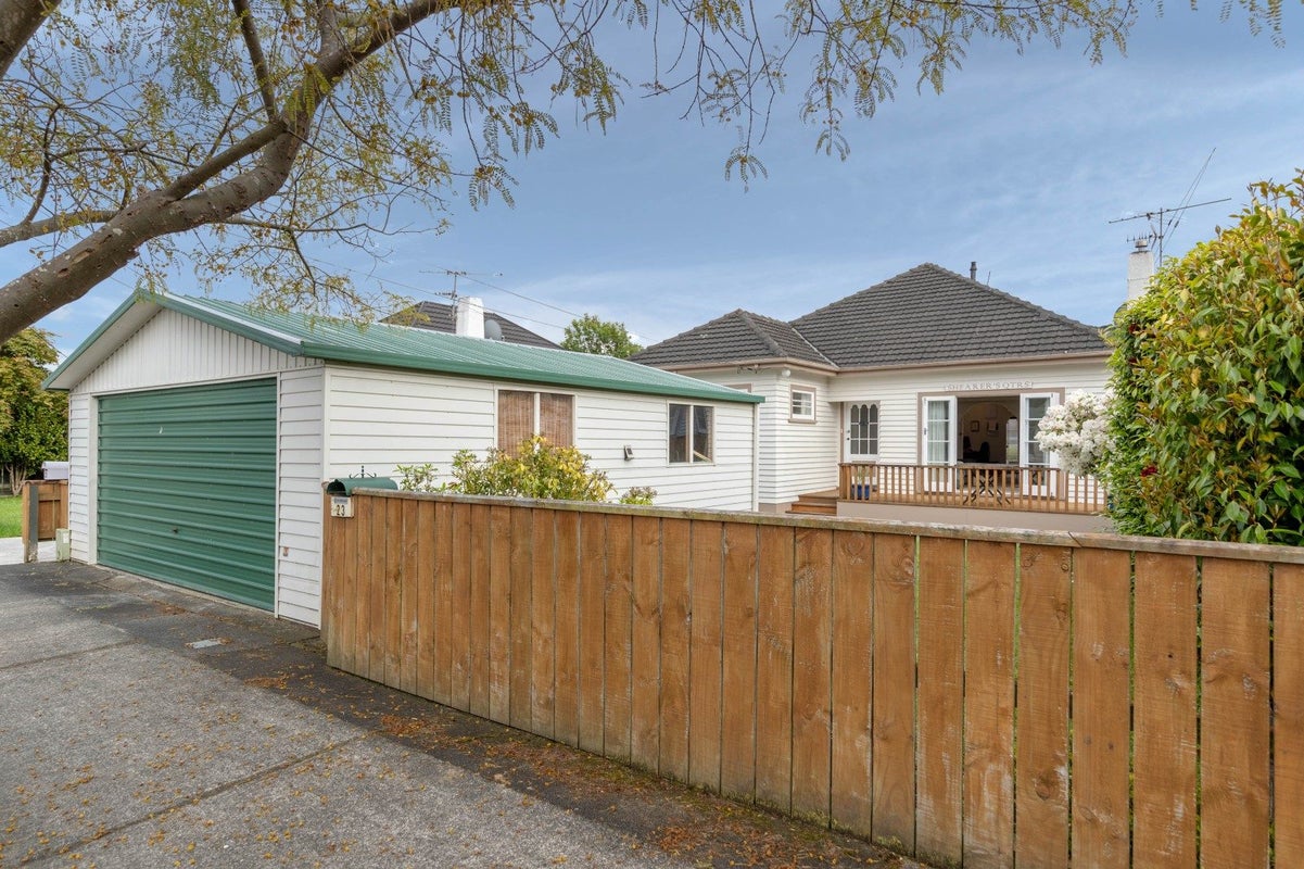 23 Kowhai Avenue, Ebdentown, Upper Hutt - Carousel 2
