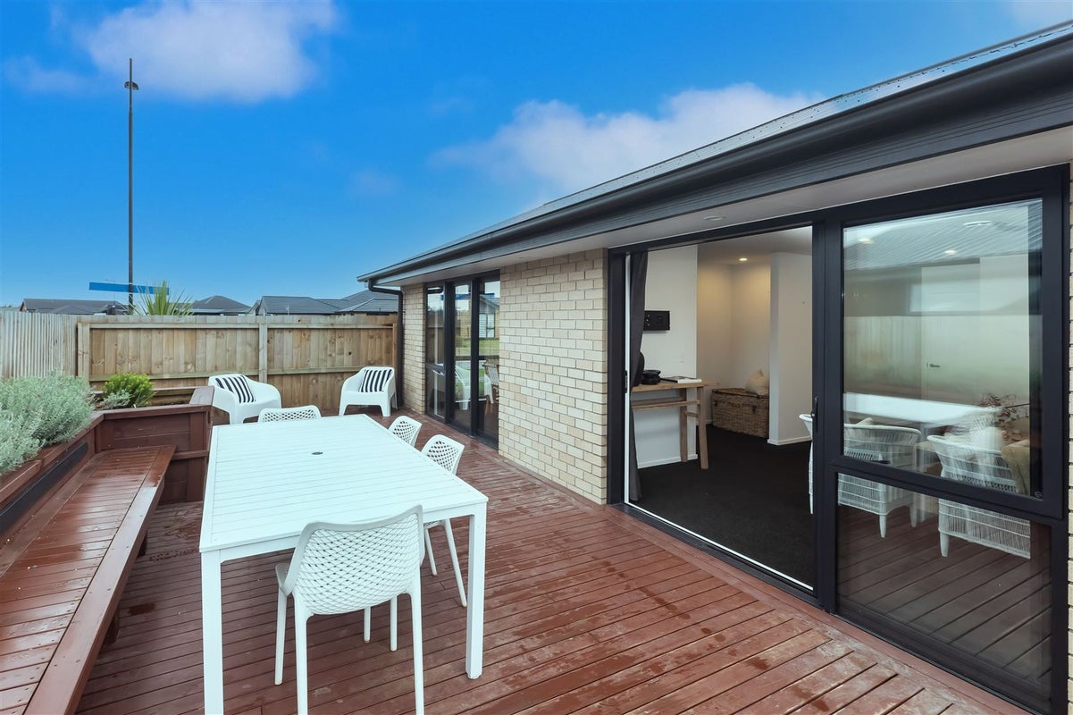 64 Prestons Park Drive, Marshland, Christchurch - Carousel 20
