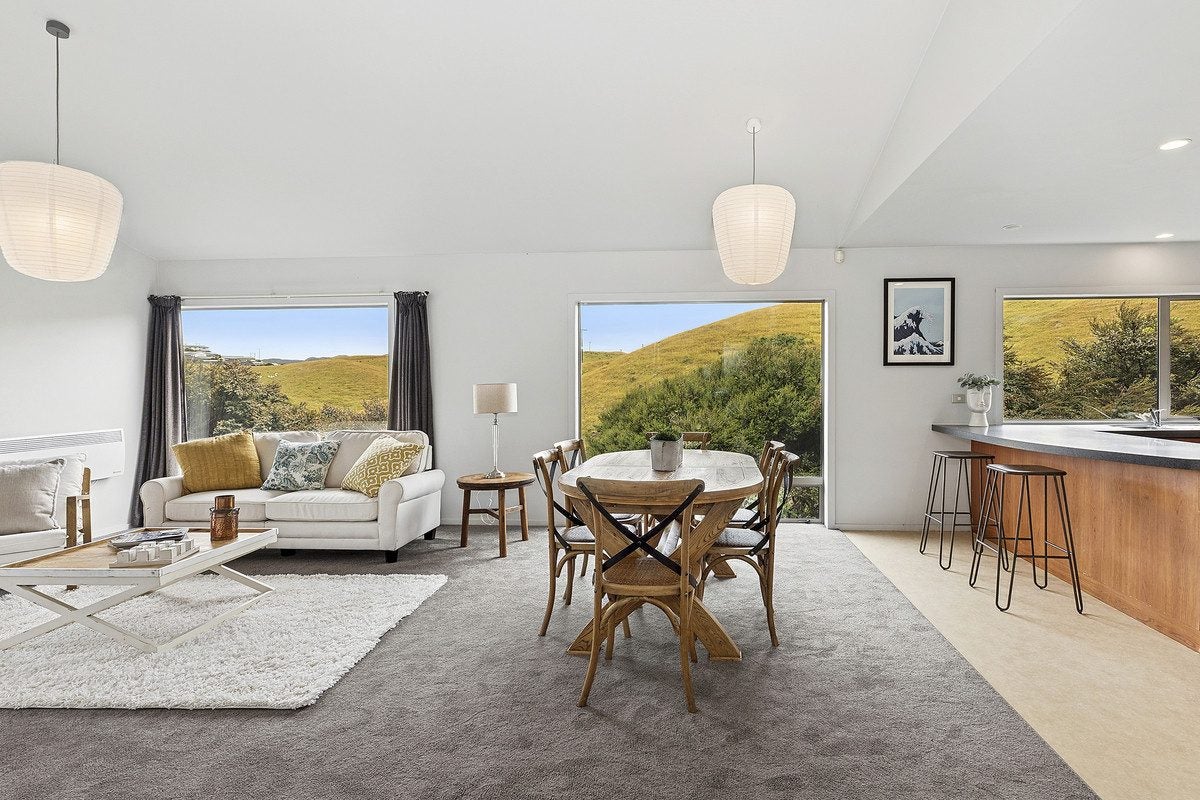 58 Saint Ives Drive, Camborne, Porirua - Carousel 2