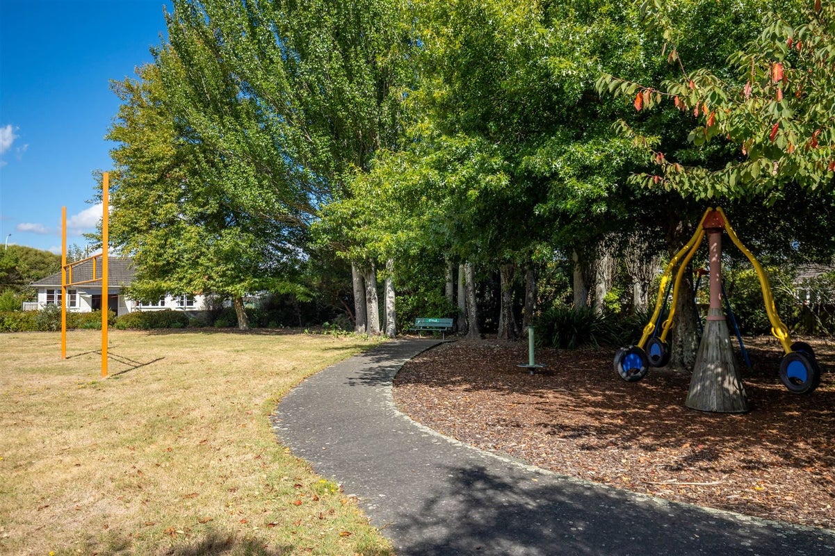 8 Cohen Place, Annesbrook, Nelson - Carousel 24