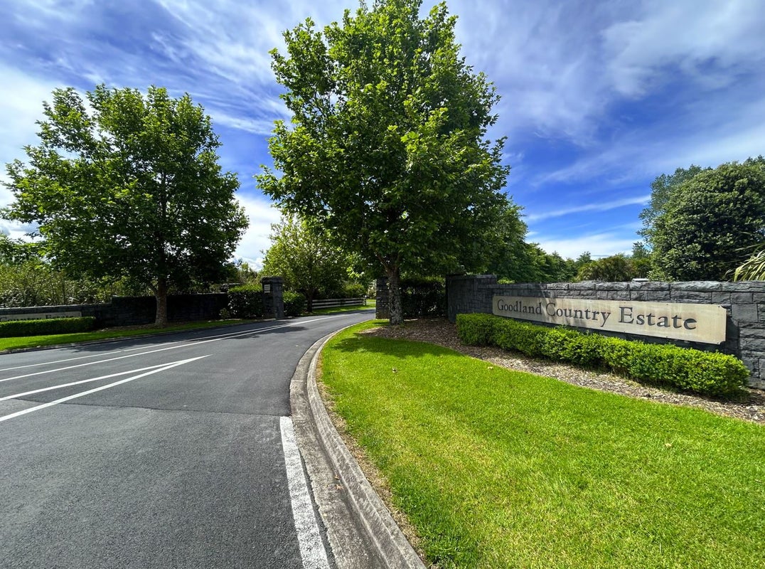 32 Langford Place, Albany - Carousel 23