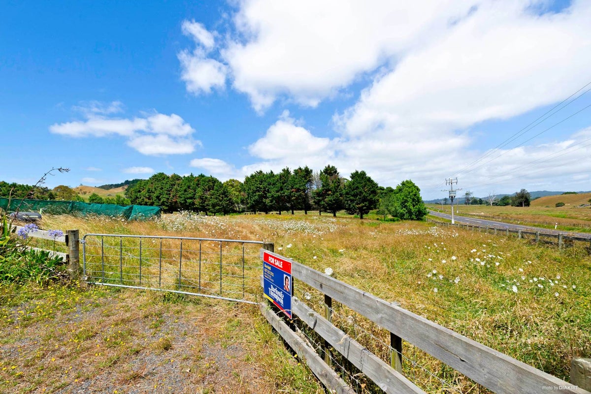 713 Kaiaua Road, Pokeno - Carousel 1