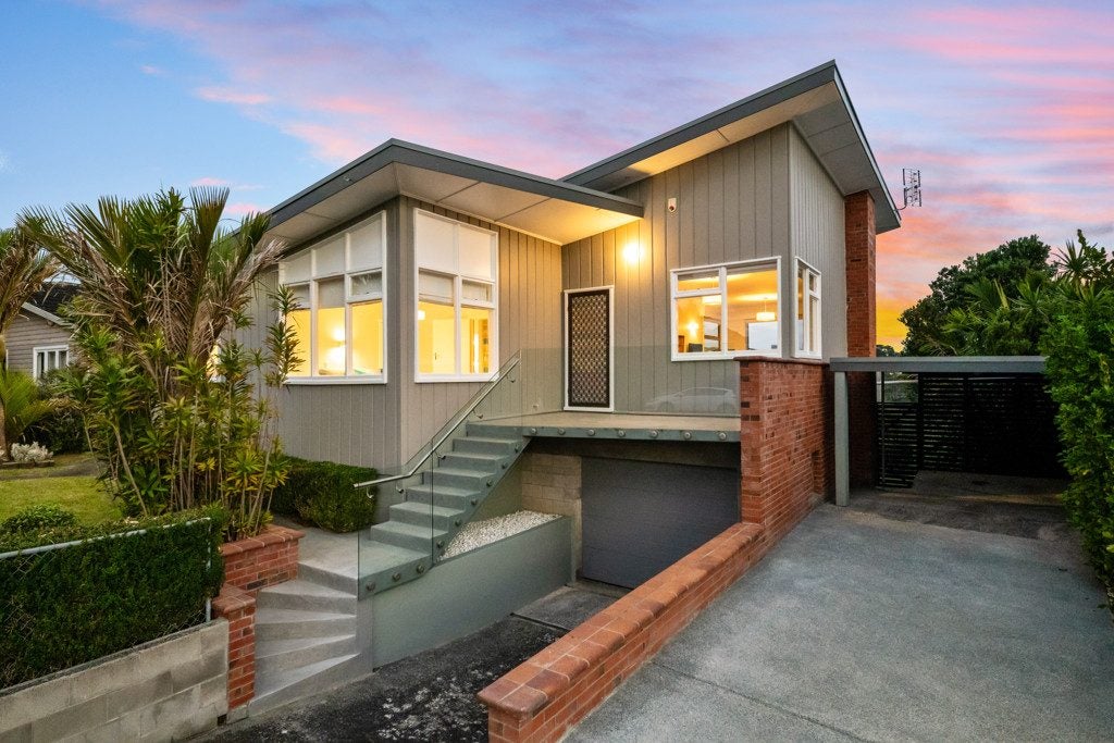 80 Lynbrooke Avenue, Blockhouse Bay, Auckland - Carousel 1