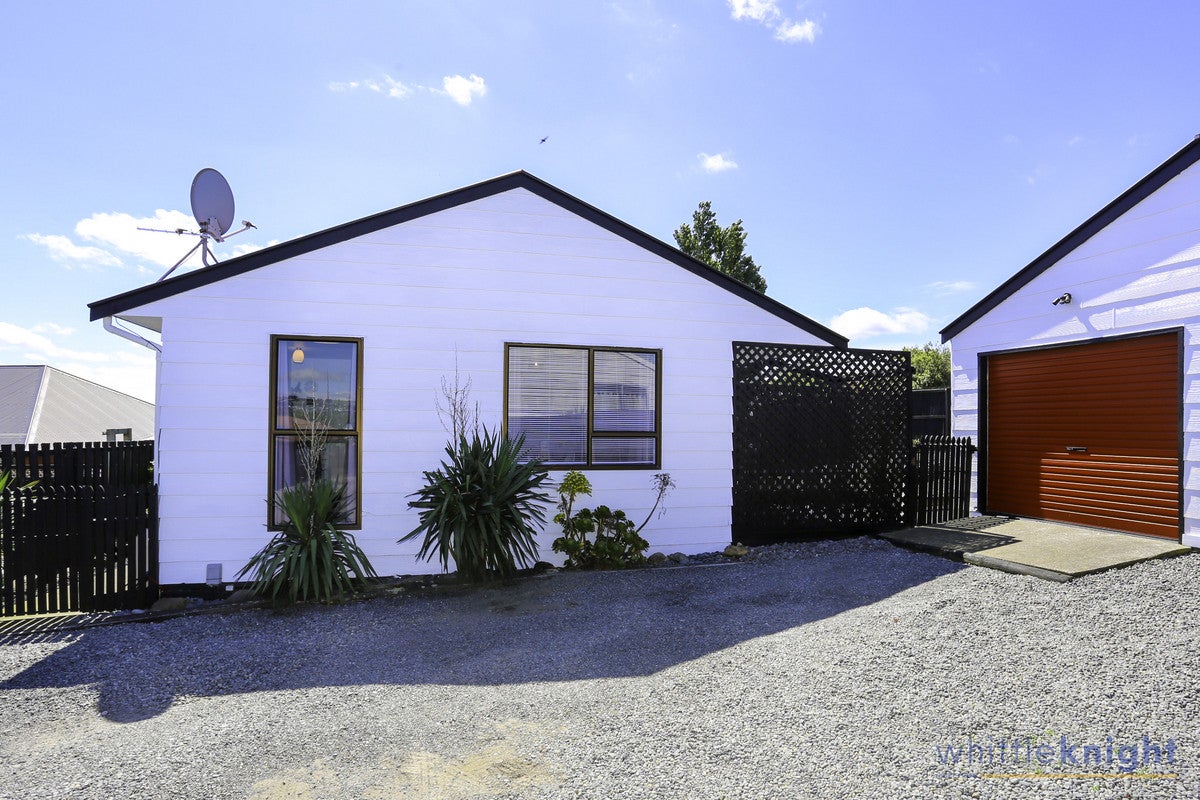 4 Shire Lane, Woolston, Christchurch - Carousel 2