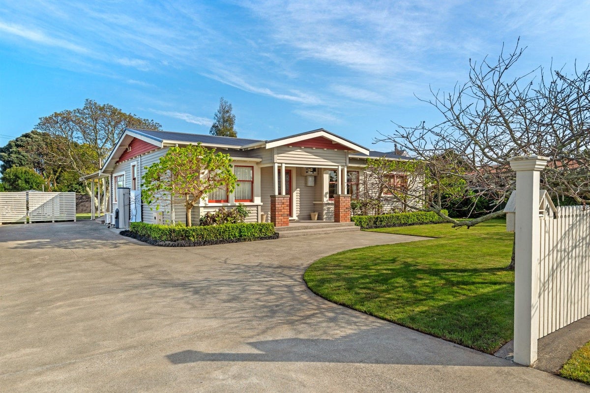 41 Albert Street, Te Hapara, Gisborne - Carousel 1