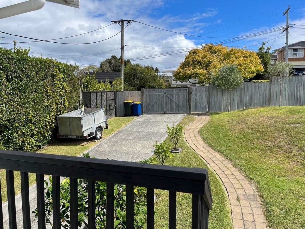 7 Meadowvale Avenue, Forrest Hill, Auckland - Carousel 2