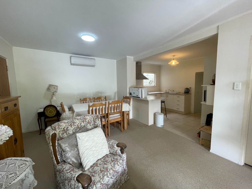 14 Houghton Street, Meadowbank, Auckland - Carousel 1