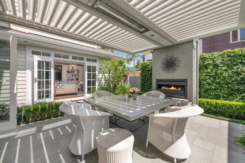 18 Compass Point Way, Half Moon Bay, Auckland - Carousel 2