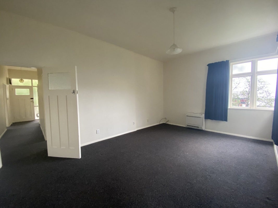 30 Tiber Street, Island Bay, Wellington - Carousel 2