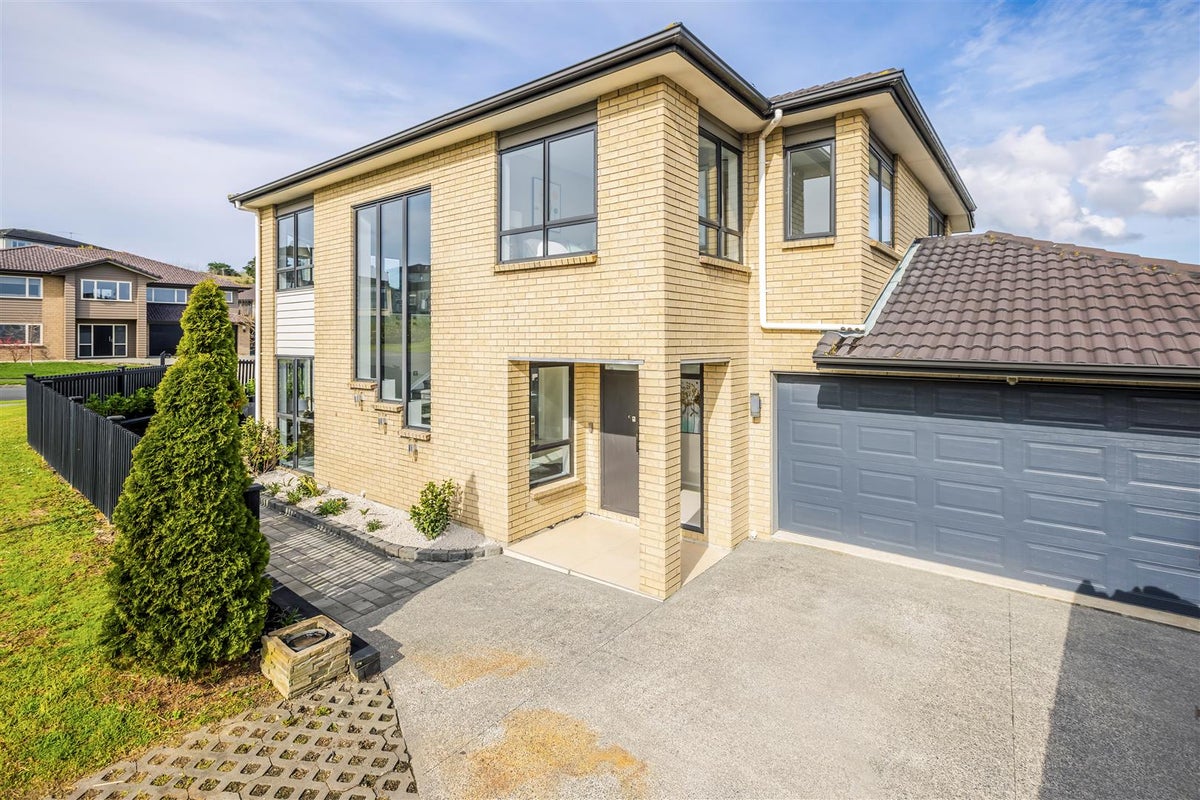 55 Packspur Drive, Flat Bush, Auckland - Carousel 1