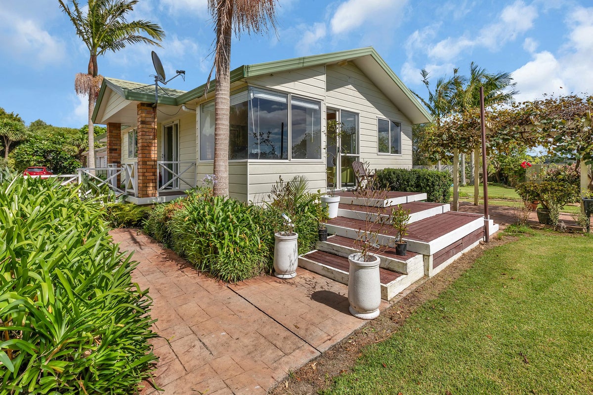 7 Heatherlea Drive, Whangarei - Carousel 2