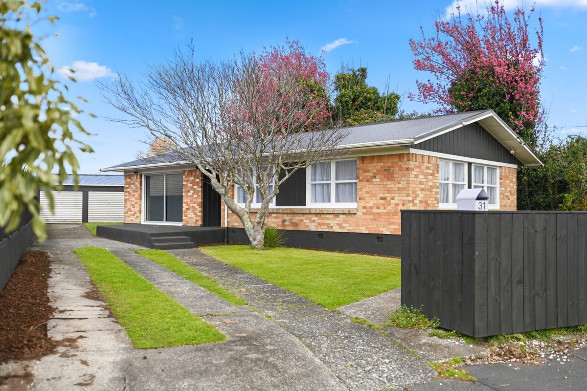 31 Northolt Road, Fairview Downs, Hamilton - Carousel 19