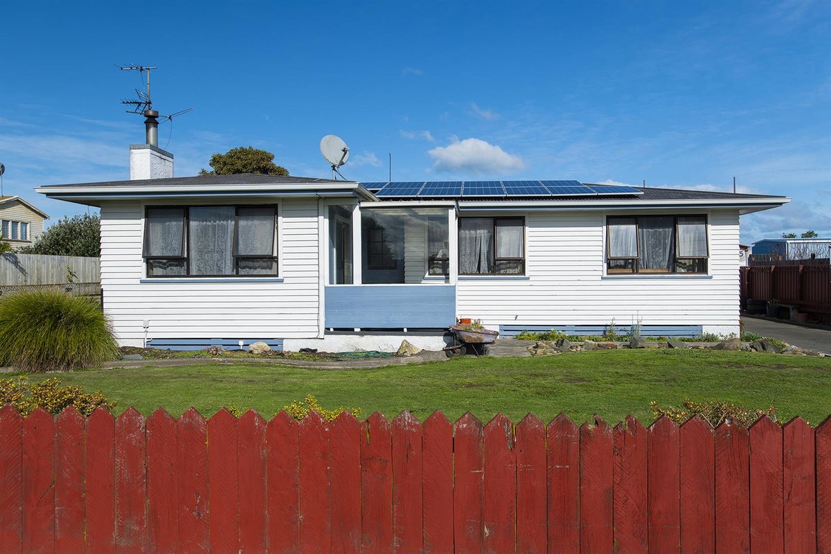 22 Scott Street, Elgin, Gisborne - Carousel 2