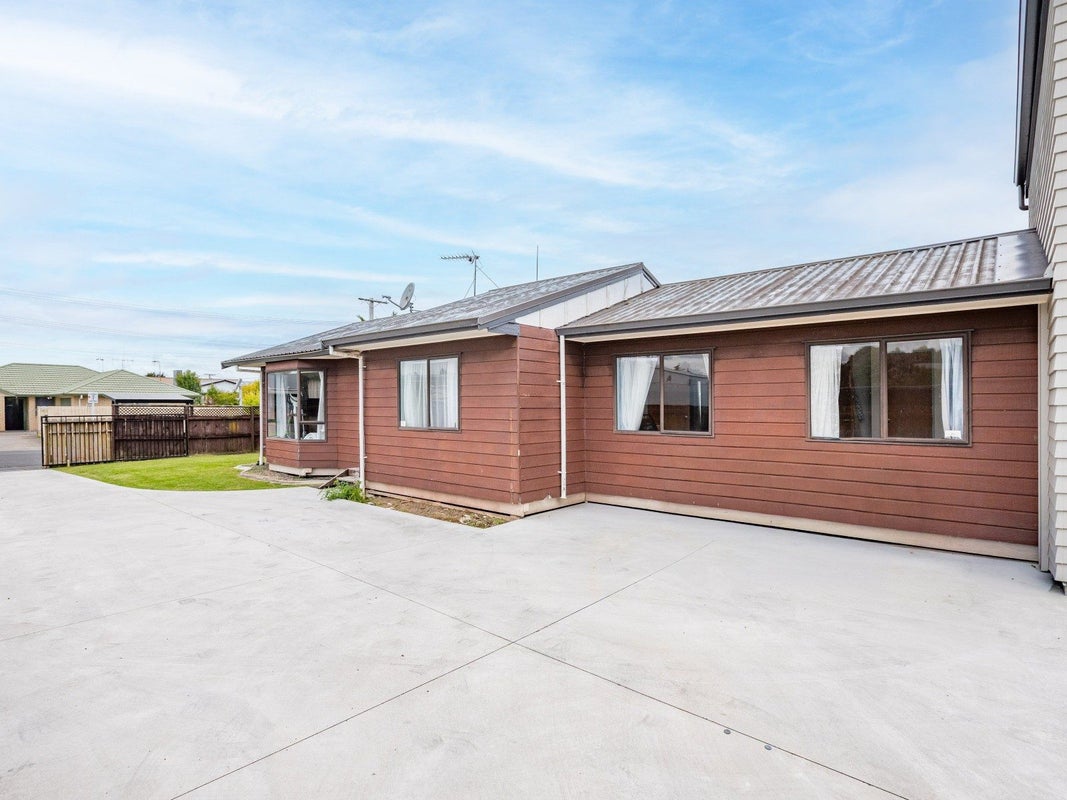 36 Prisk Street, Melville, Hamilton, Waikato - Carousel 2