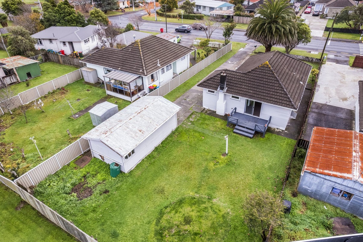 10 Nelson Crescent, Wainuiomata, Lower Hutt - Carousel 18