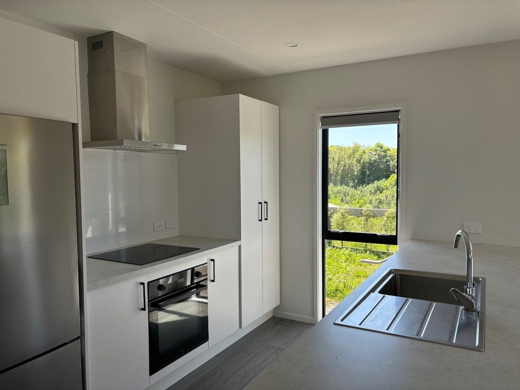 14 Paparoa Road, Cockle Bay, Auckland - Carousel 2