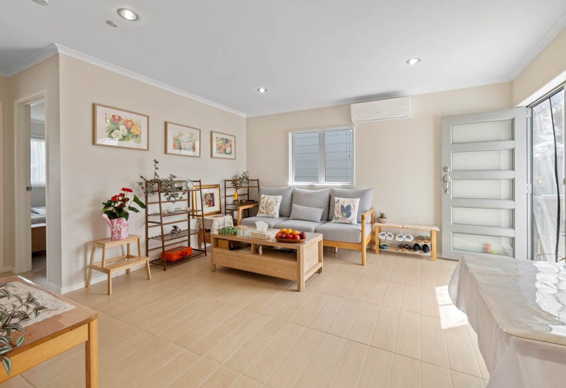 345 Bucklands Beach Road, Bucklands Beach, Auckland - Carousel 2