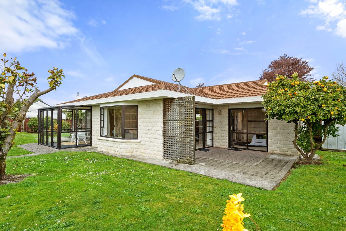 9B Cooper Street, Lansdowne, Masterton - Carousel 1