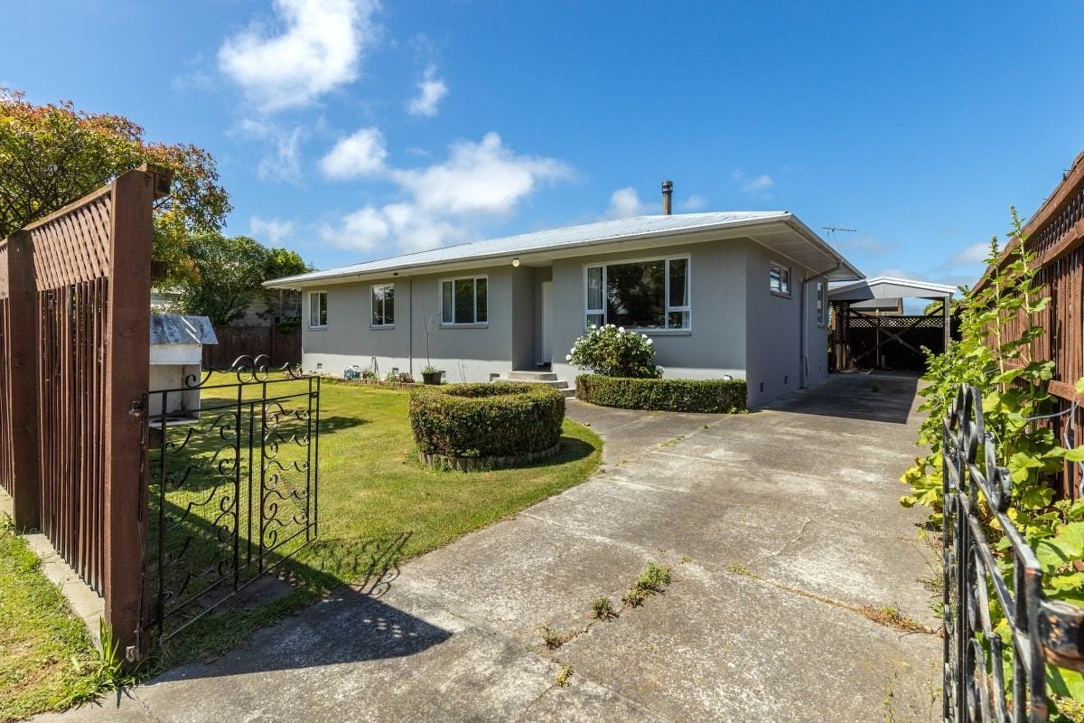 18 Adams Lane, Springlands, Blenheim - Carousel 16