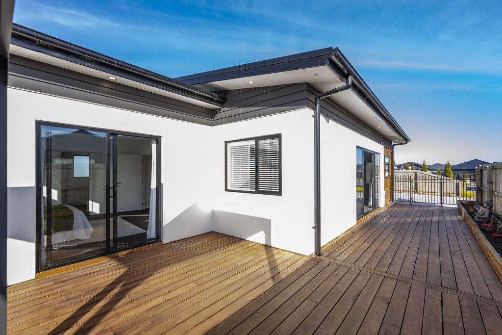 7 Dianthus Place, Wigram, Christchurch City, Canterbury - Carousel 2