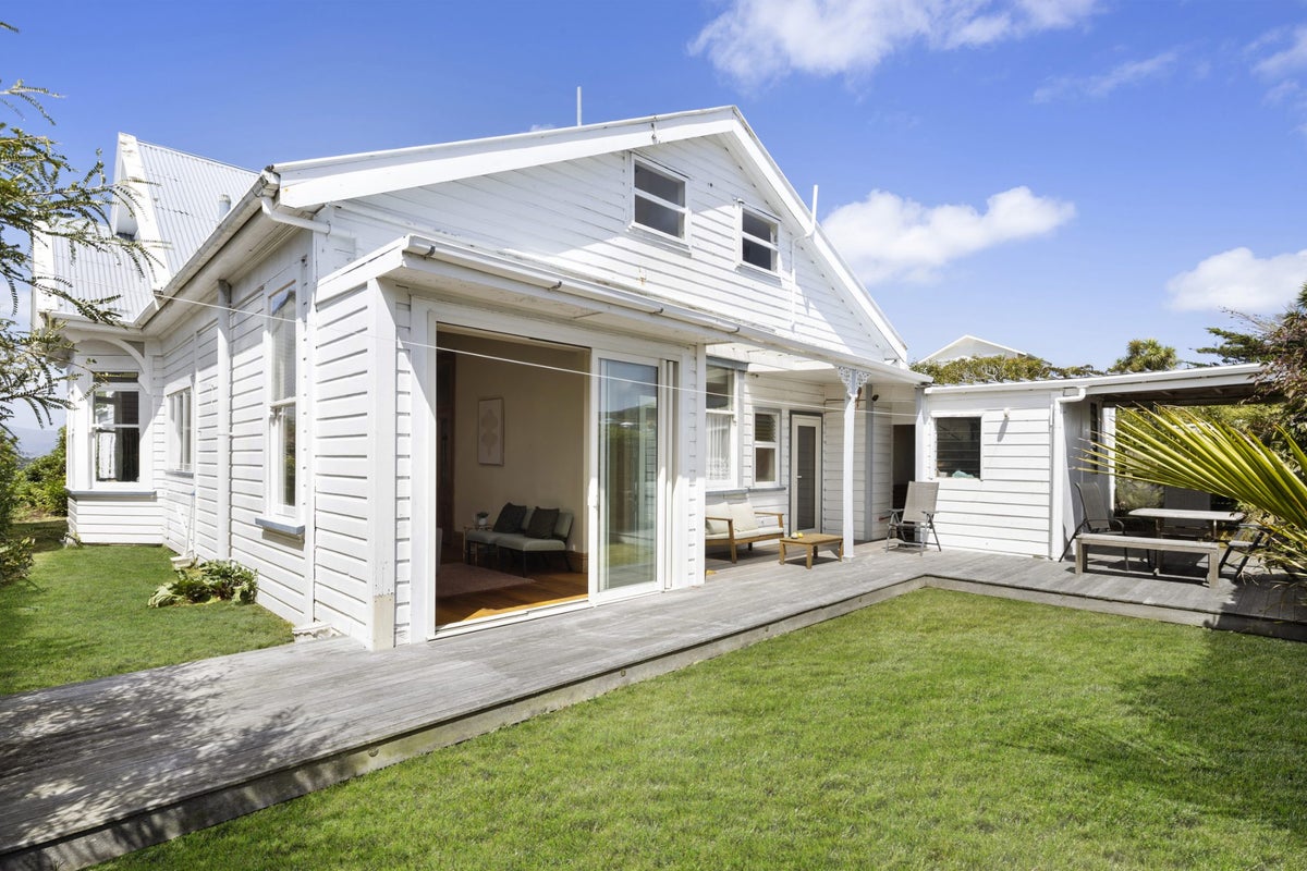 46 Central Terrace, Kelburn, Wellington - Carousel 1